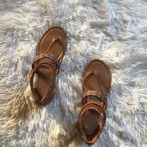 Ladies camel colored gladiator sandals size 5.5